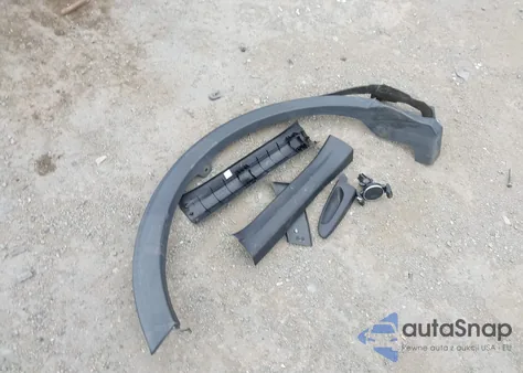 2018 Toyota Rav4 Xle z USA, uszkodzony, nr VIN 2T3WFREV2JW500563